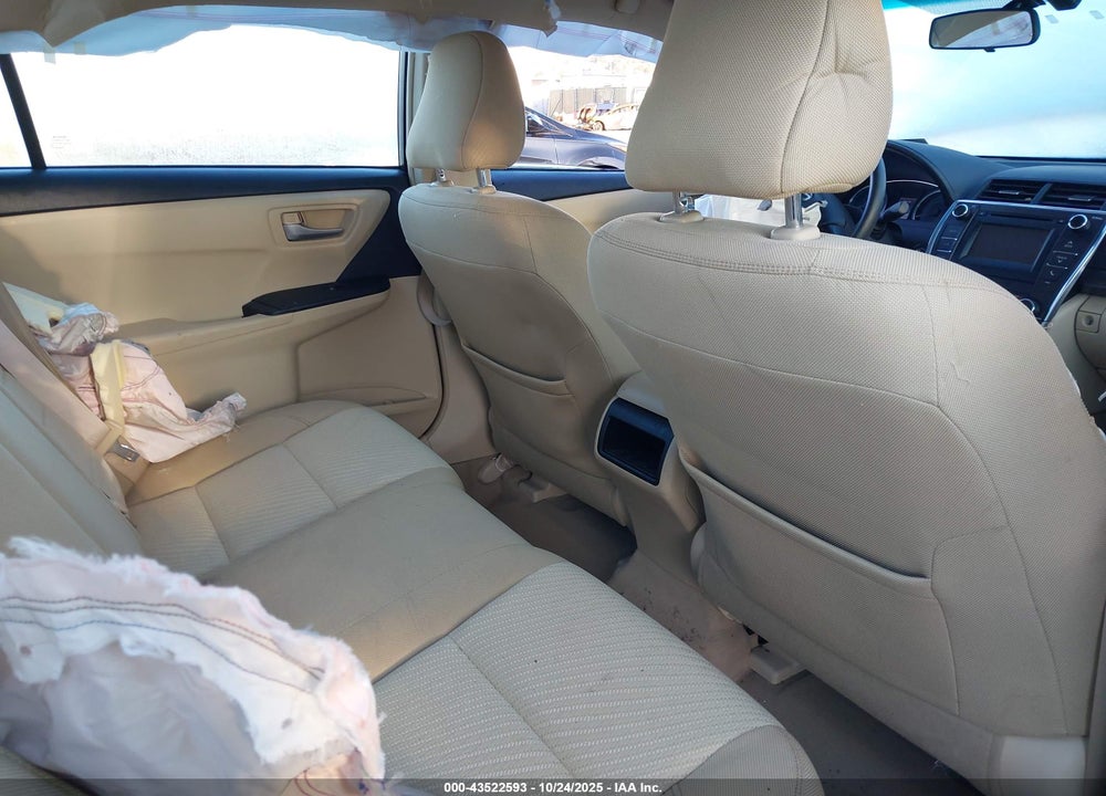 2015 TOYOTA CAMRY HYBRID LE VIN: 4T1BD1FK6FU174213