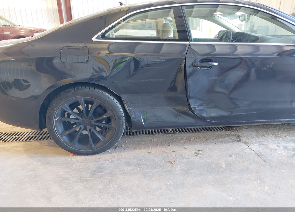 2013 AUDI A5 2.0T PREMIUM VIN: WAULFAFR8DA008173