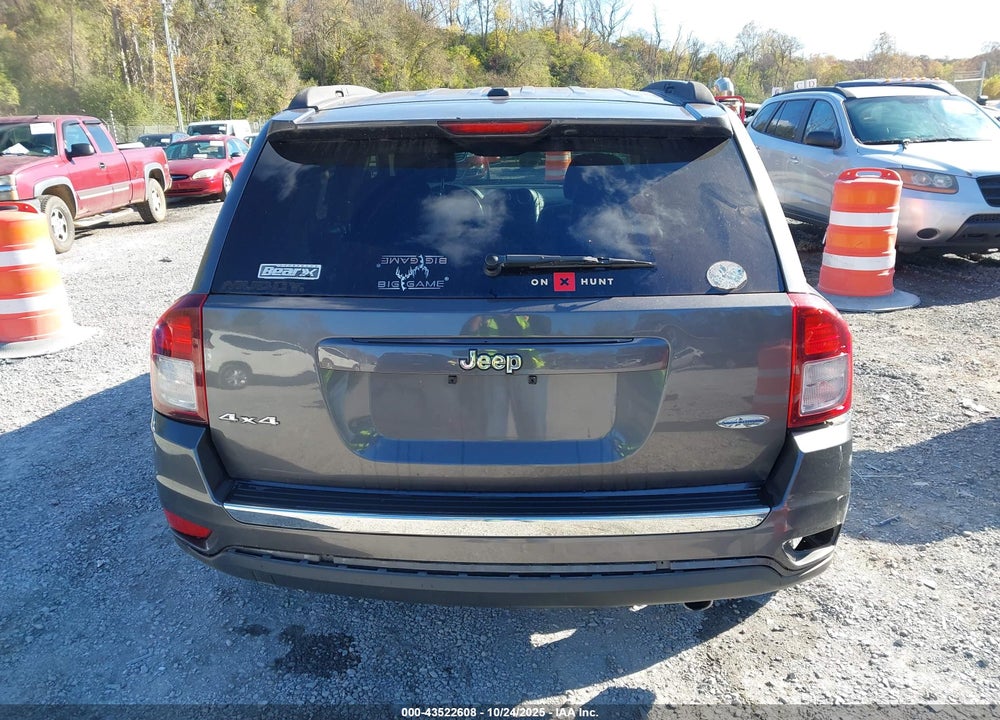 2017 JEEP COMPASS VIN: 1C4NJDEB4HD193634
