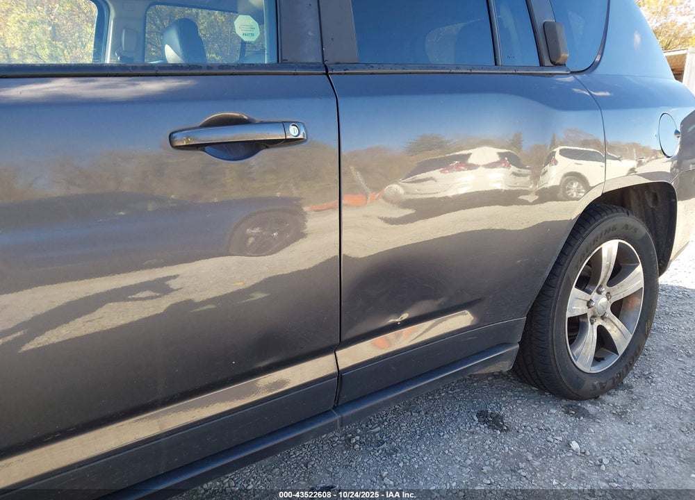 2017 JEEP COMPASS VIN: 1C4NJDEB4HD193634
