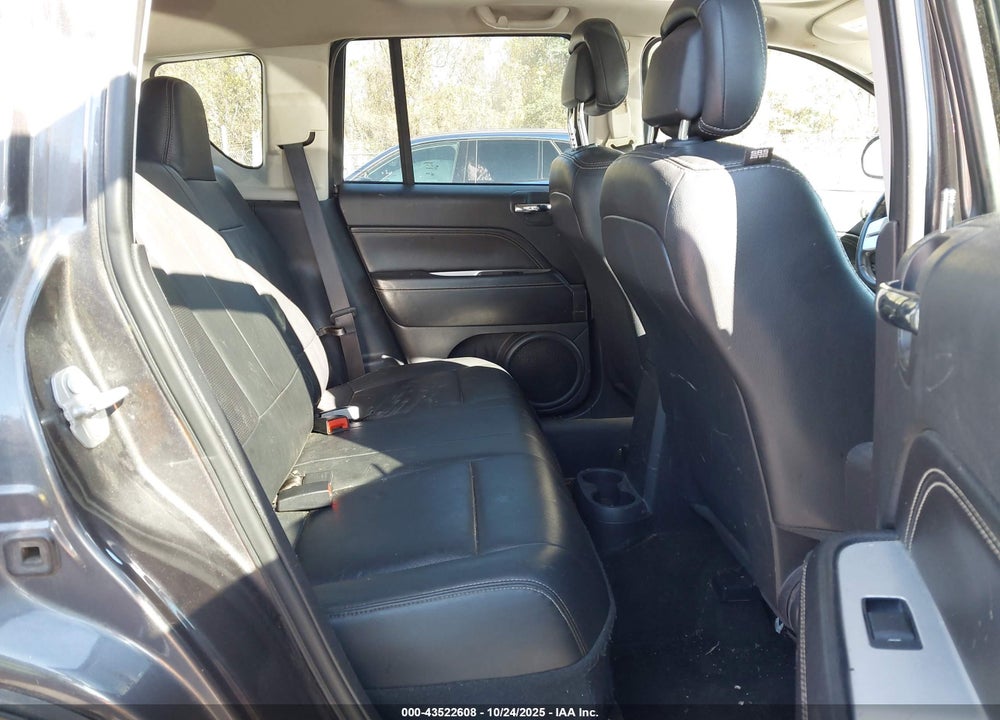 2017 JEEP COMPASS VIN: 1C4NJDEB4HD193634