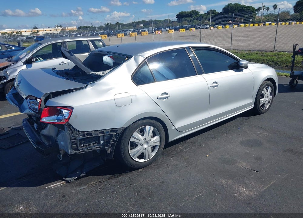 2013 VOLKSWAGEN JETTA 2.5L SE VIN: 3VWDP7AJ8DM220922