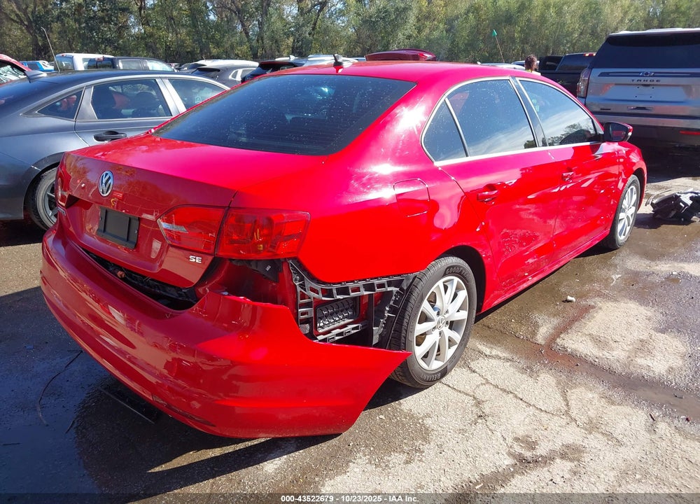 2014 VOLKSWAGEN JETTA 1.8T SE VIN: 3VWD17AJ8EM384500