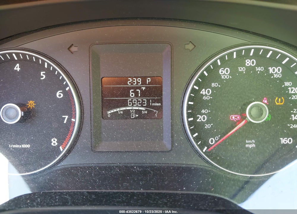 2014 VOLKSWAGEN JETTA 1.8T SE VIN: 3VWD17AJ8EM384500