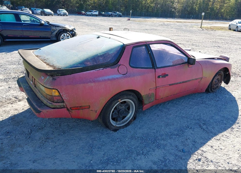 1984 PORSCHE 944 VIN: WP0AA0942EN460195
