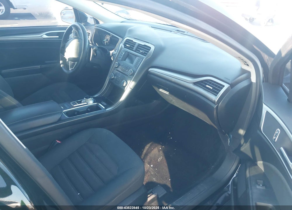 2018 FORD FUSION SE VIN: 3FA6P0H73JR121930