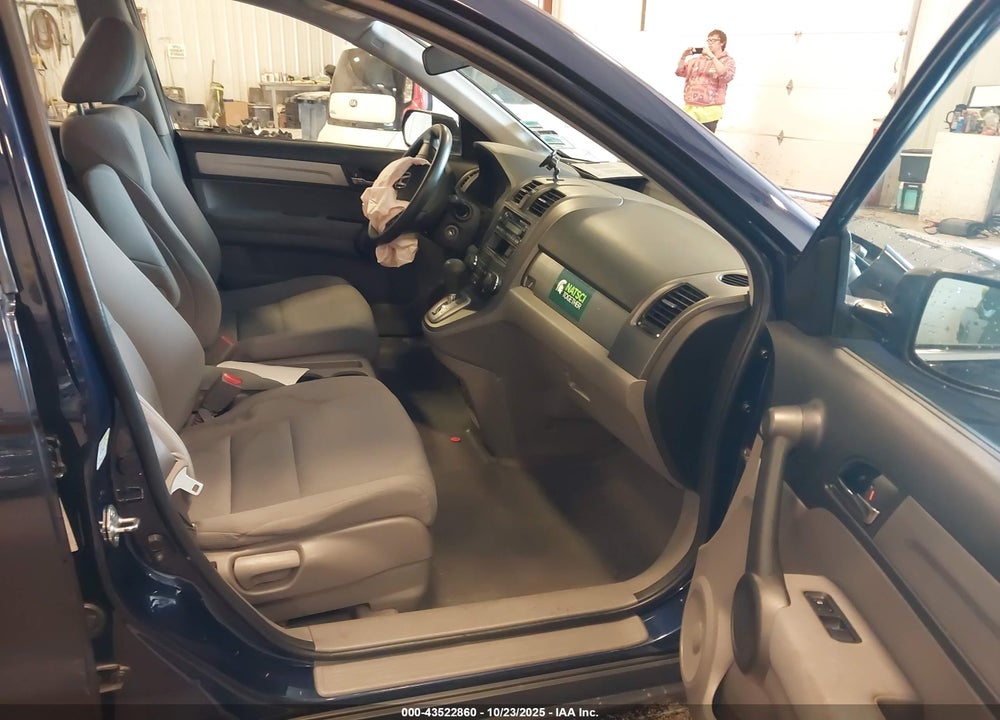 2011 HONDA CR-V LX VIN: 5J6RE4H33BL017658