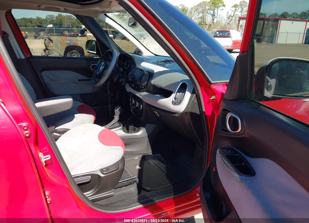 2014 FIAT 500L EASY VIN: ZFBCFABH7EZ001401
