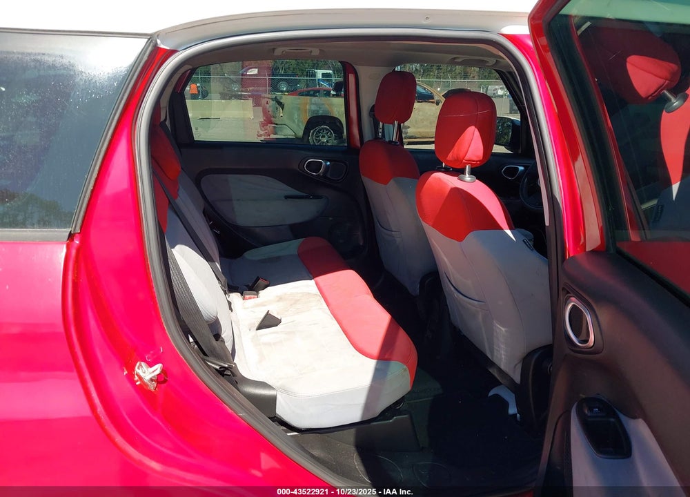 2014 FIAT 500L EASY VIN: ZFBCFABH7EZ001401
