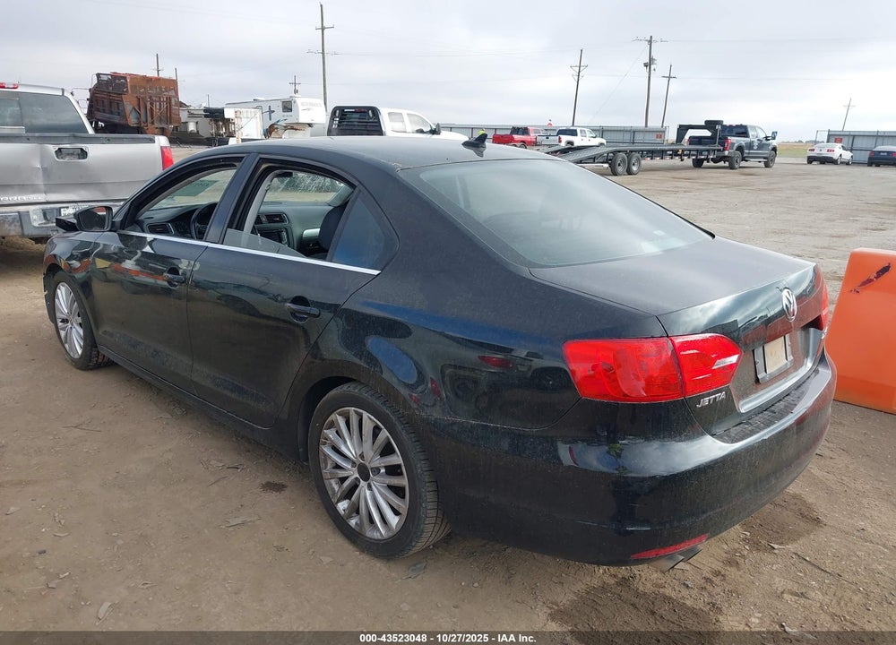 2011 VOLKSWAGEN JETTA 2.5L SEL VIN: 3VWLX7AJ3BM307538