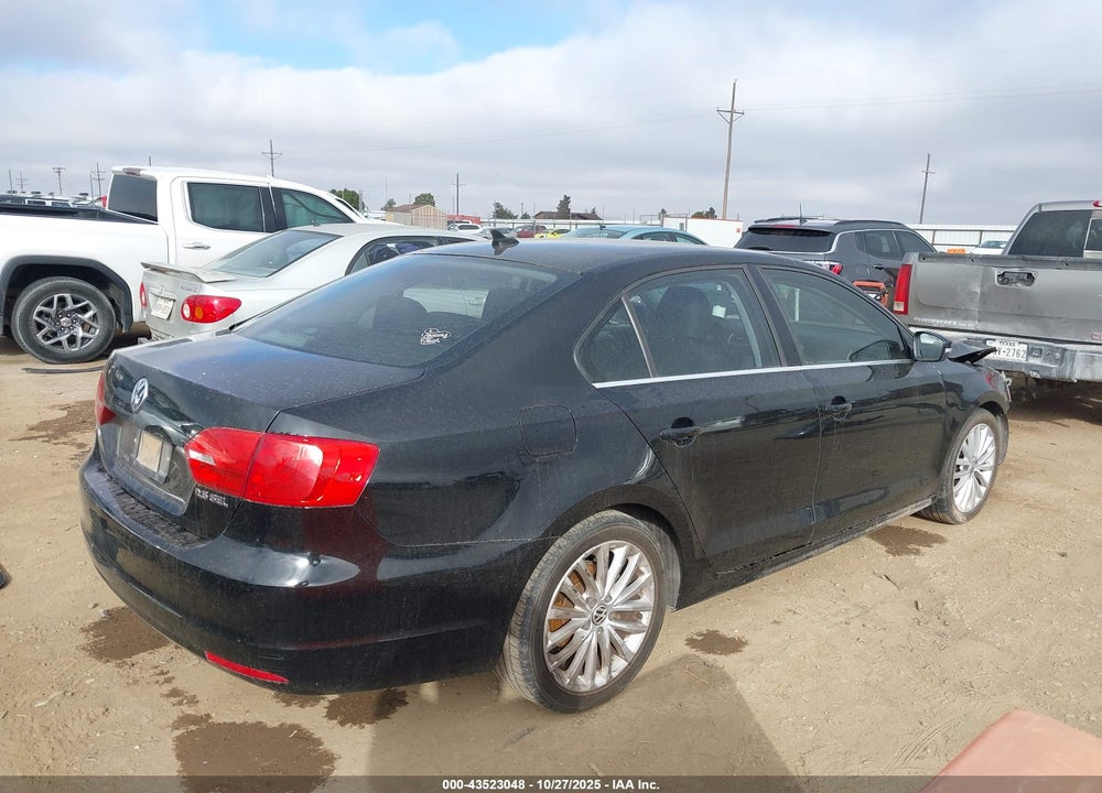 2011 VOLKSWAGEN JETTA 2.5L SEL VIN: 3VWLX7AJ3BM307538
