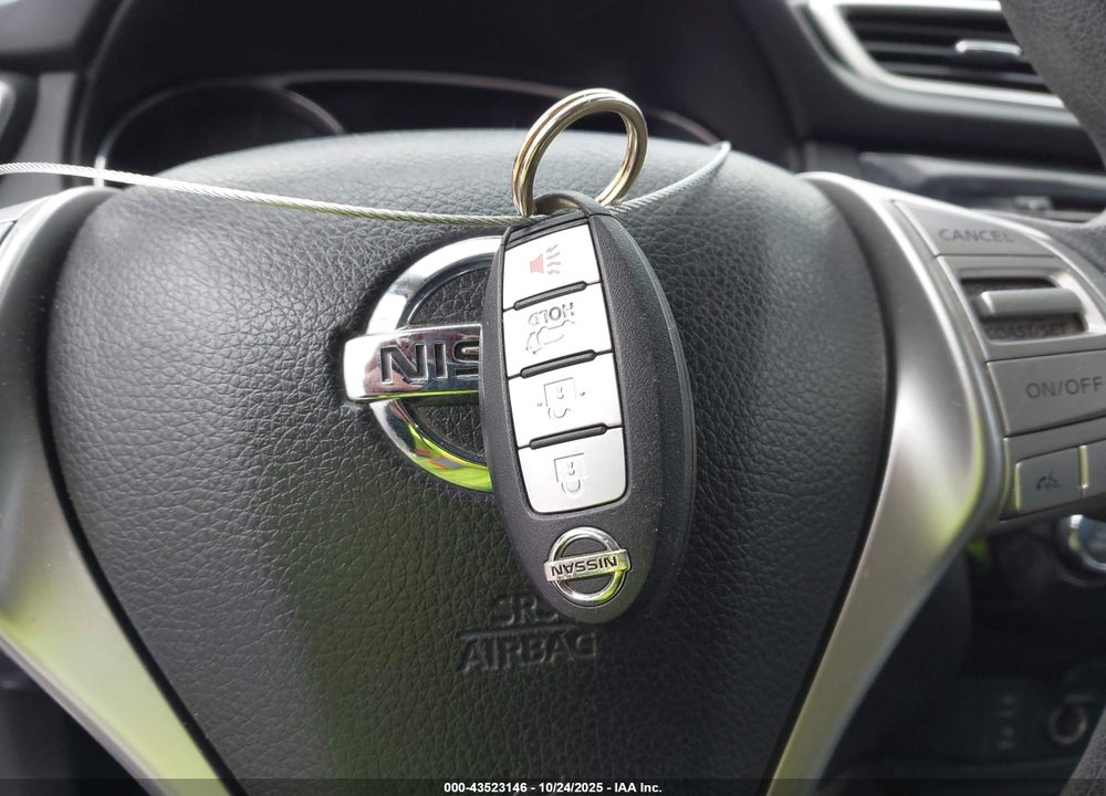 2014 NISSAN ROGUE SV VIN: 5N1AT2MV2EC826458