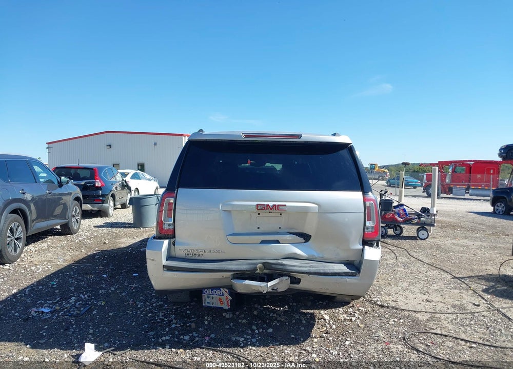 2015 GMC YUKON XL 1500 SLT VIN: 1GKS1HKC7FR153141