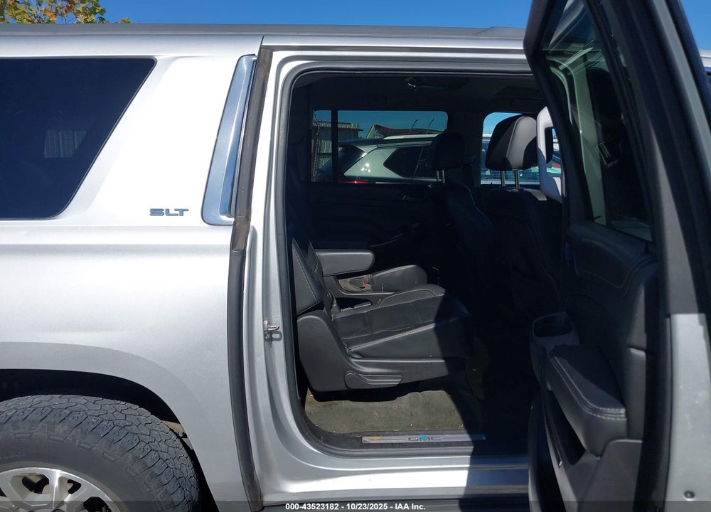 2015 GMC YUKON XL 1500 SLT VIN: 1GKS1HKC7FR153141