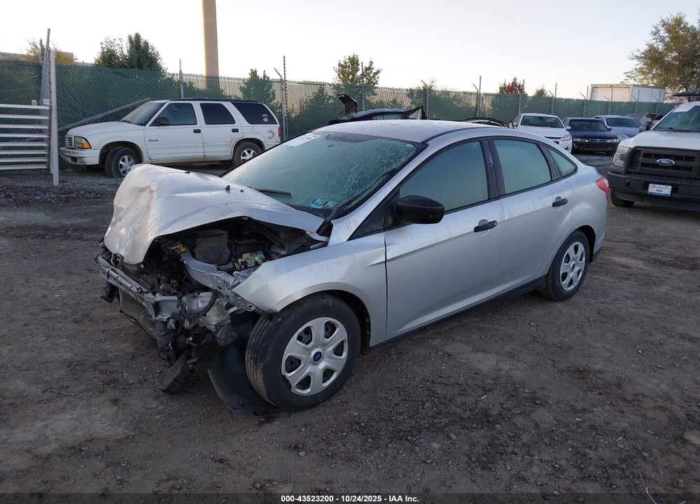 2013 FORD FOCUS VIN: 1FADP3E24DL180635