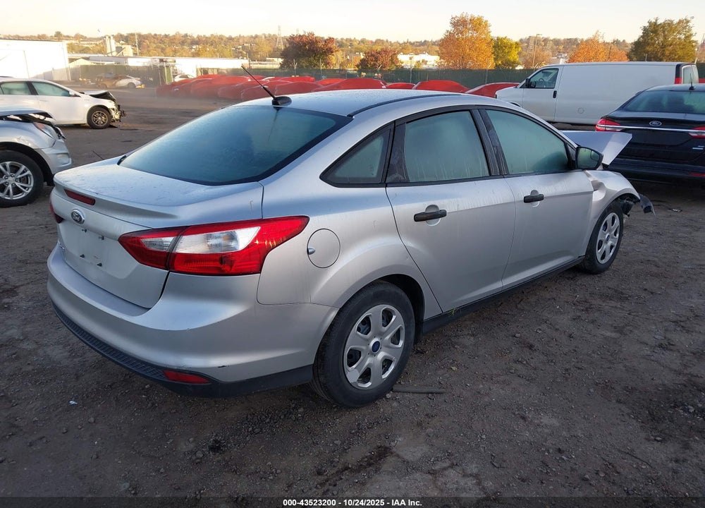 2013 FORD FOCUS VIN: 1FADP3E24DL180635