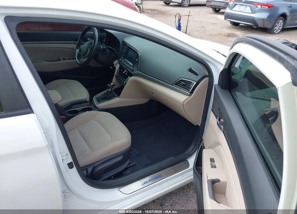 2018 HYUNDAI ELANTRA VIN: 5NPD84LF4JH367277