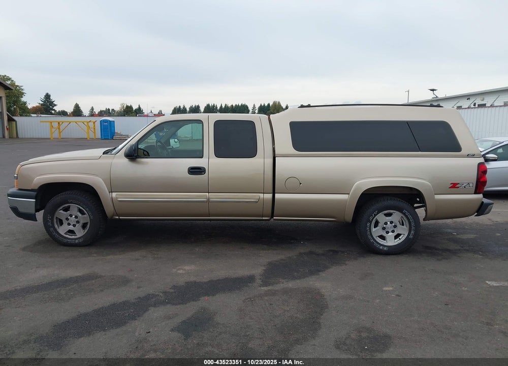 2005 CHEVROLET SILVERADO 1500 Z71 VIN: 1GCEK19T65E318895