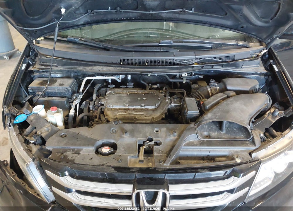 2016 HONDA ODYSSEY SE VIN: 5FNRL5H38GB166627