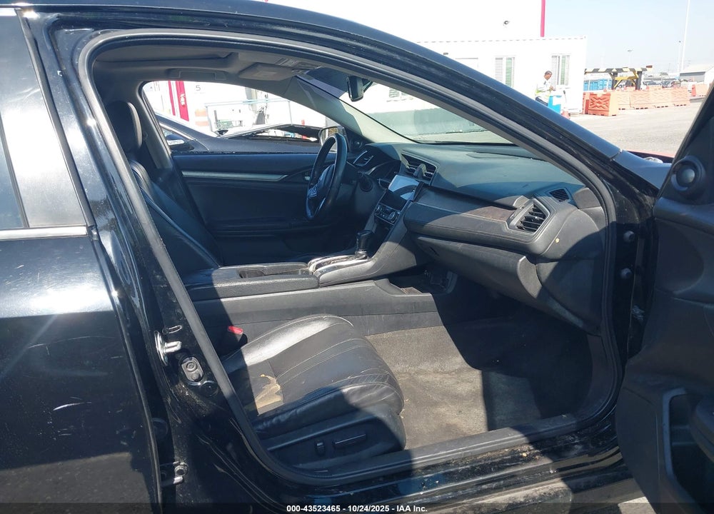 2016 HONDA CIVIC VIN: 2HGFC1F94GH659624
