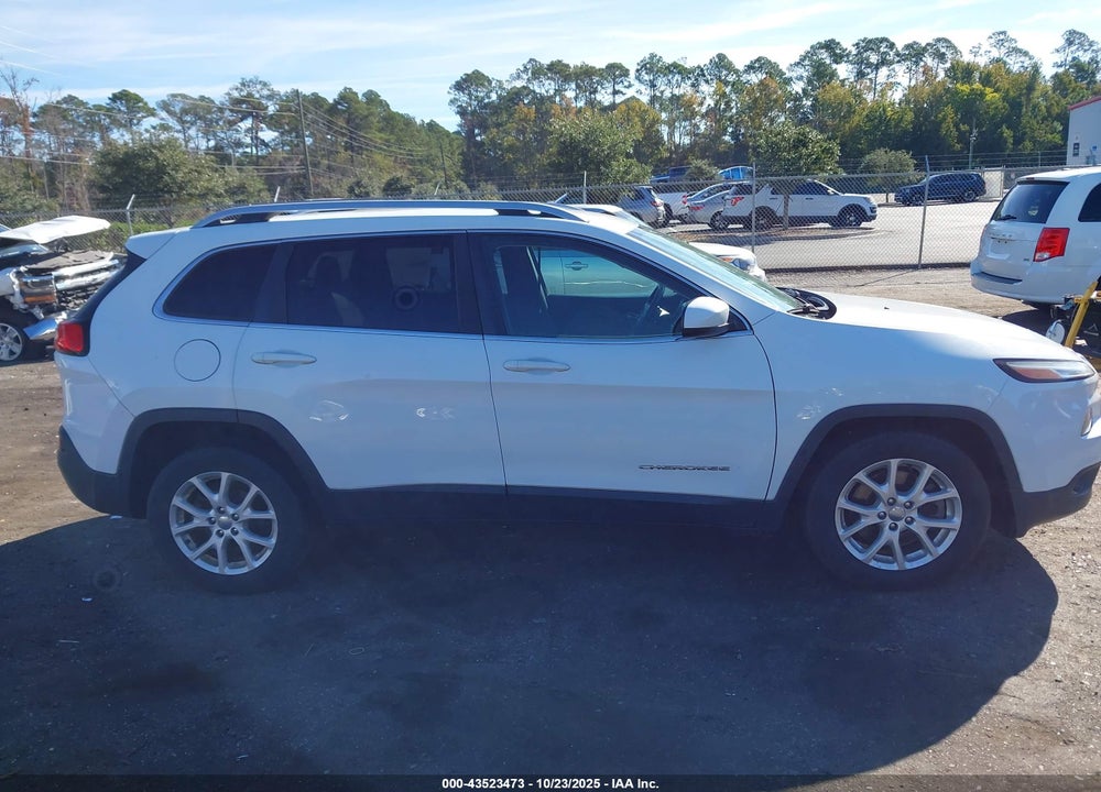 2017 JEEP CHEROKEE VIN: 1C4PJLCB3HW522138
