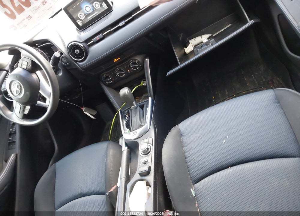 2016 SCION IA VIN: 3MYDLBZV2GY128955