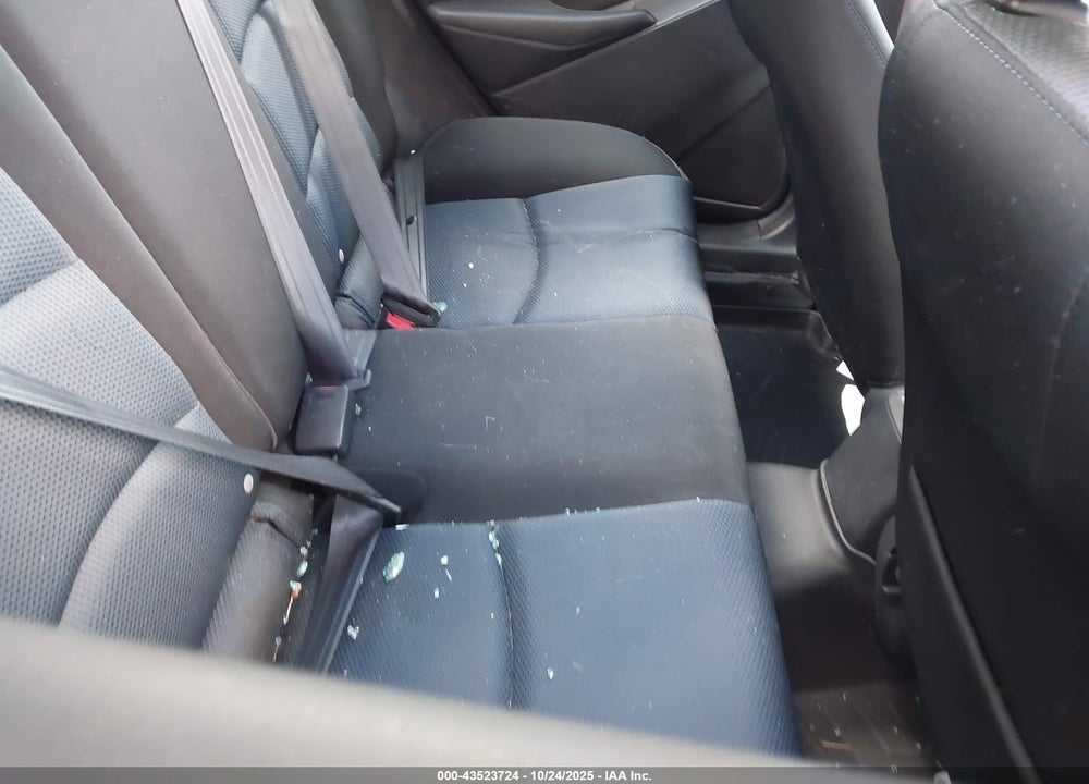 2016 SCION IA VIN: 3MYDLBZV2GY128955
