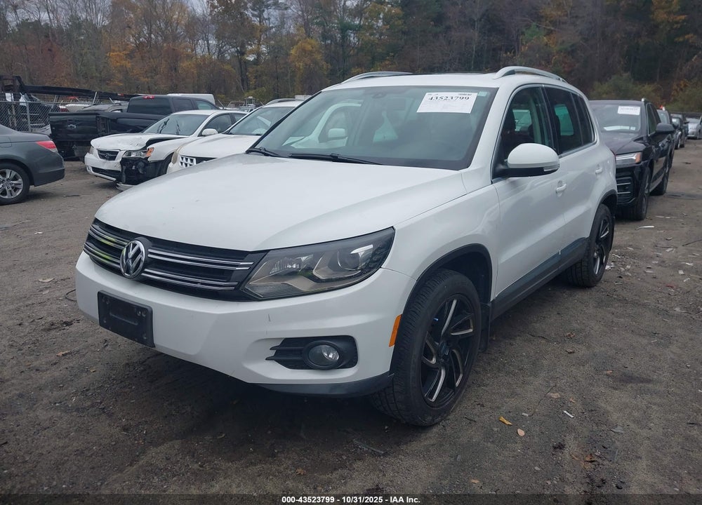 2016 VOLKSWAGEN TIGUAN SE VIN: WVGBV7AX3GW524213
