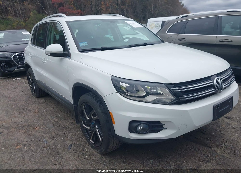 2016 VOLKSWAGEN TIGUAN SE VIN: WVGBV7AX3GW524213