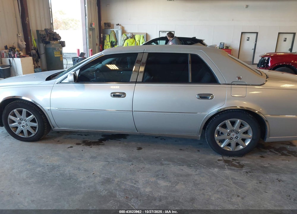 2009 CADILLAC DTS 1SD VIN: 1G6KD57Y59U139362