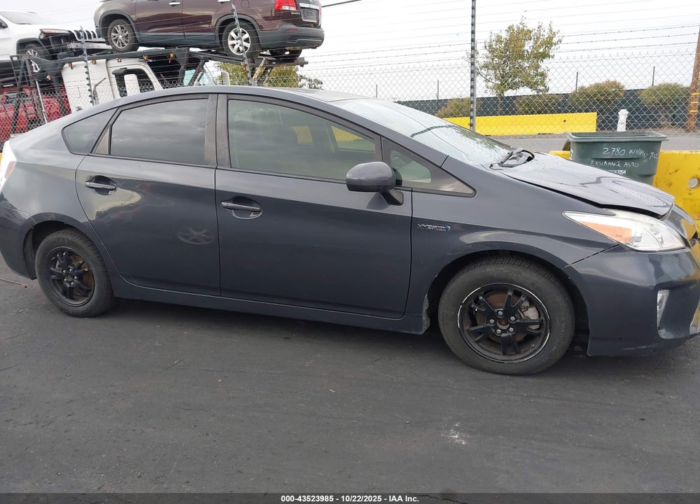 2015 TOYOTA PRIUS TWO VIN: JTDKN3DU9F0461599