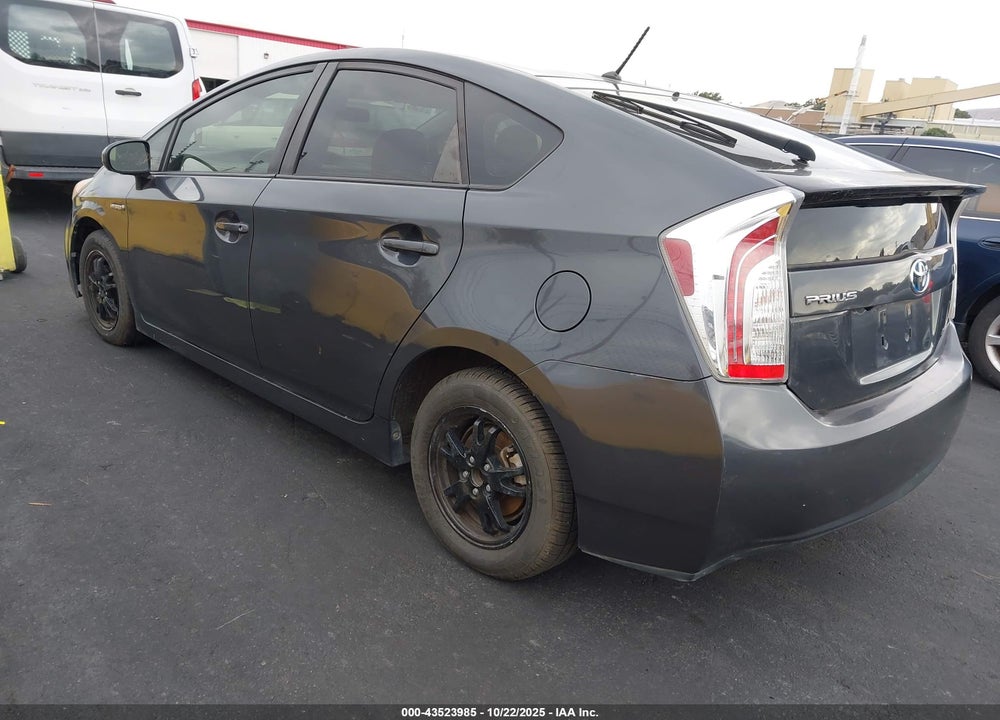 2015 TOYOTA PRIUS TWO VIN: JTDKN3DU9F0461599