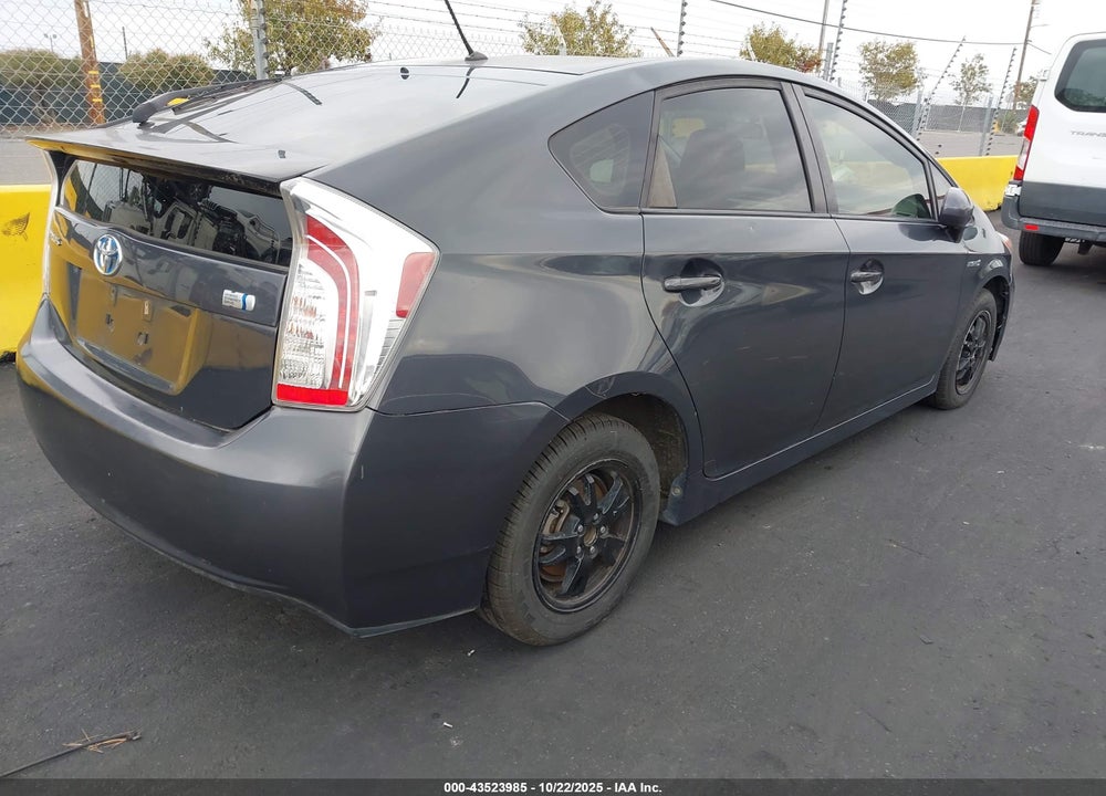 2015 TOYOTA PRIUS TWO VIN: JTDKN3DU9F0461599