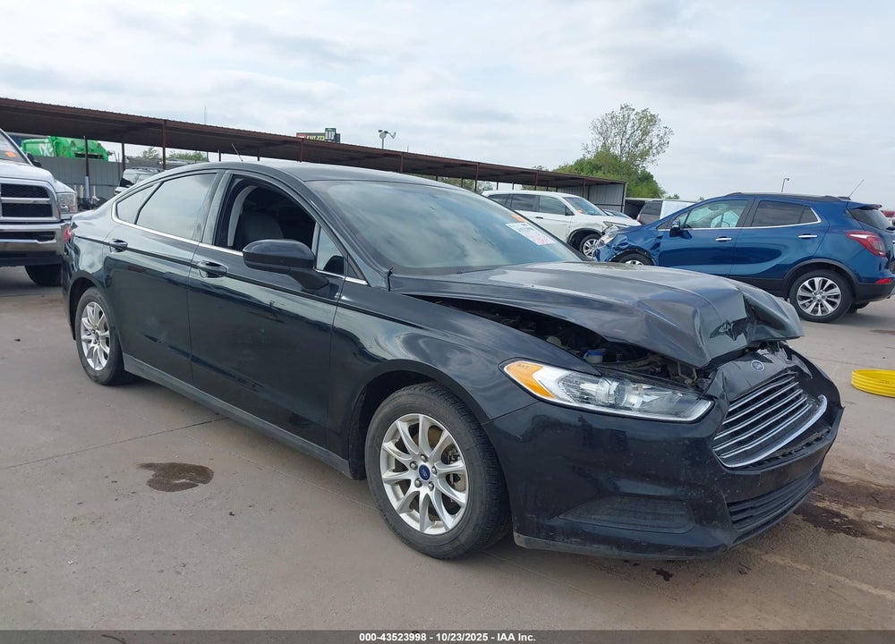 2015 FORD FUSION S VIN: 3FA6P0G78FR131636