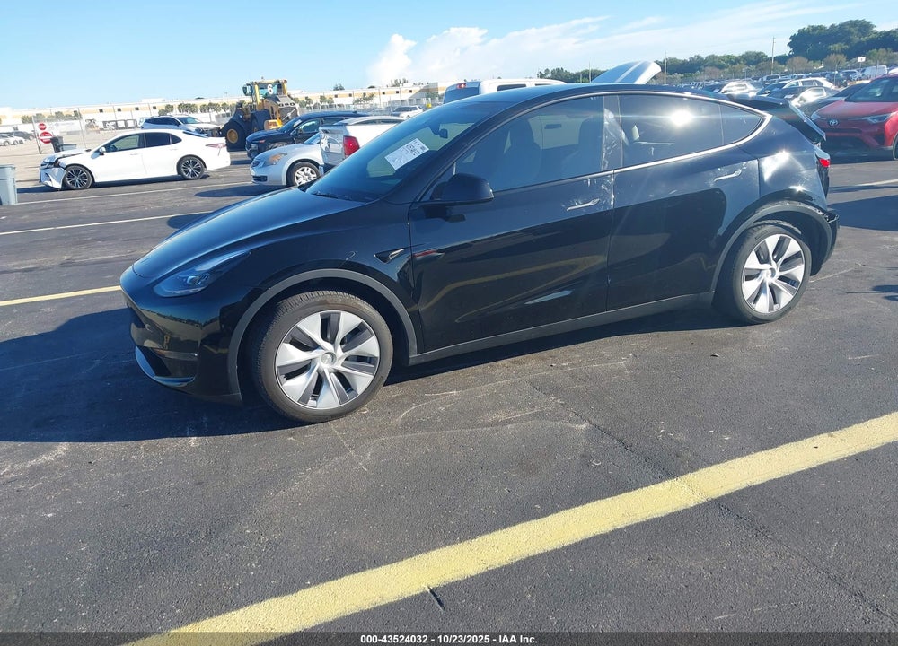 2024 TESLA MODEL Y LONG RANGE DUAL MOTOR ALL-WHEEL DRIVE VIN: 7SAYGDEEXRA276615