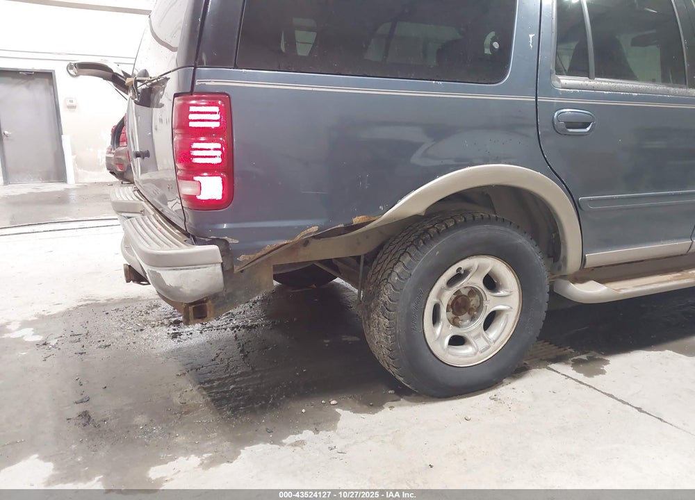 2000 FORD EXPEDITION EDDIE BAUER VIN: 1FMPU18L7YLB67758
