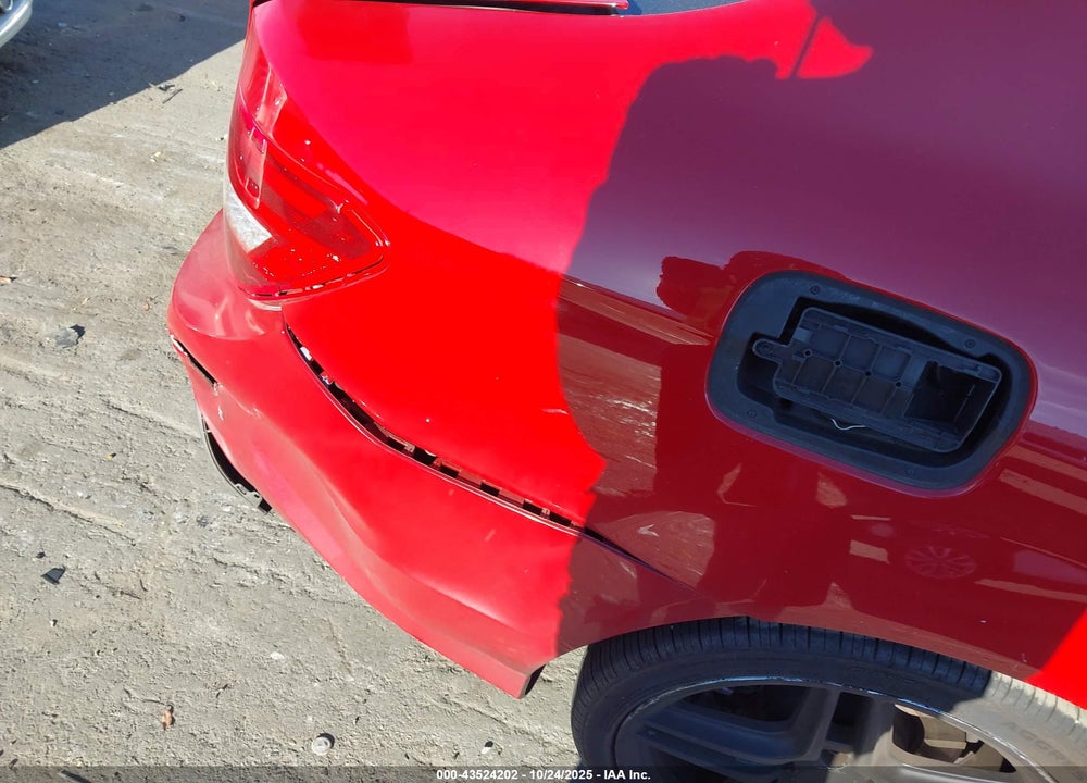 2014 MERCEDES-BENZ C CLASS VIN: WDDGJ4HB0EG298790