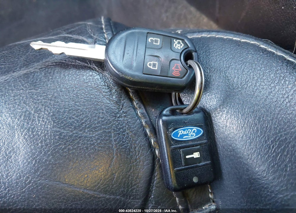 2014 FORD MUSTANG VIN: 1ZVBP8AM9E5302883