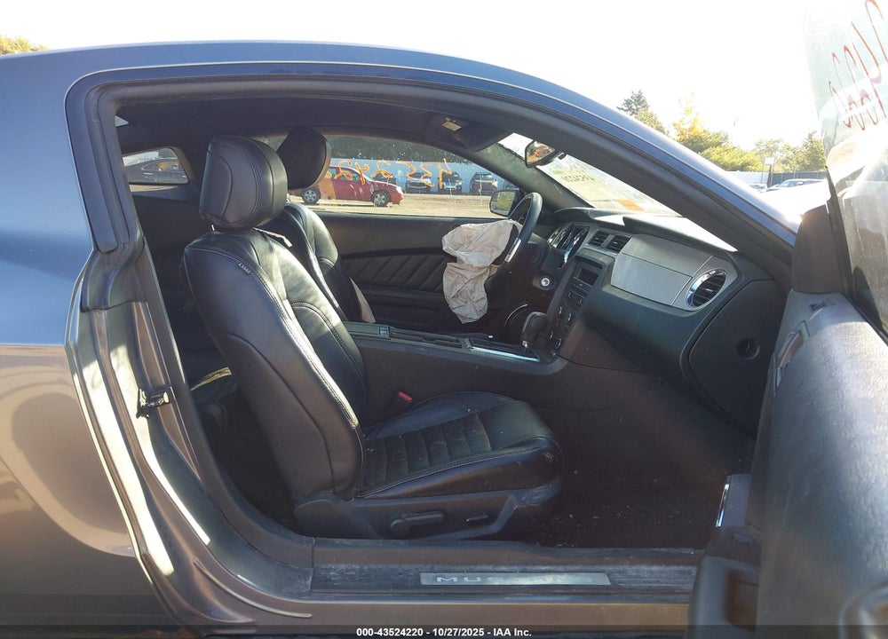 2014 FORD MUSTANG VIN: 1ZVBP8AM9E5302883