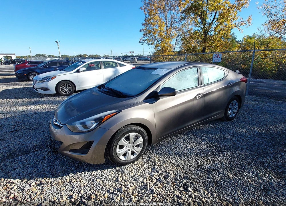 2016 HYUNDAI ELANTRA SE VIN: 5NPDH4AE5GH732911