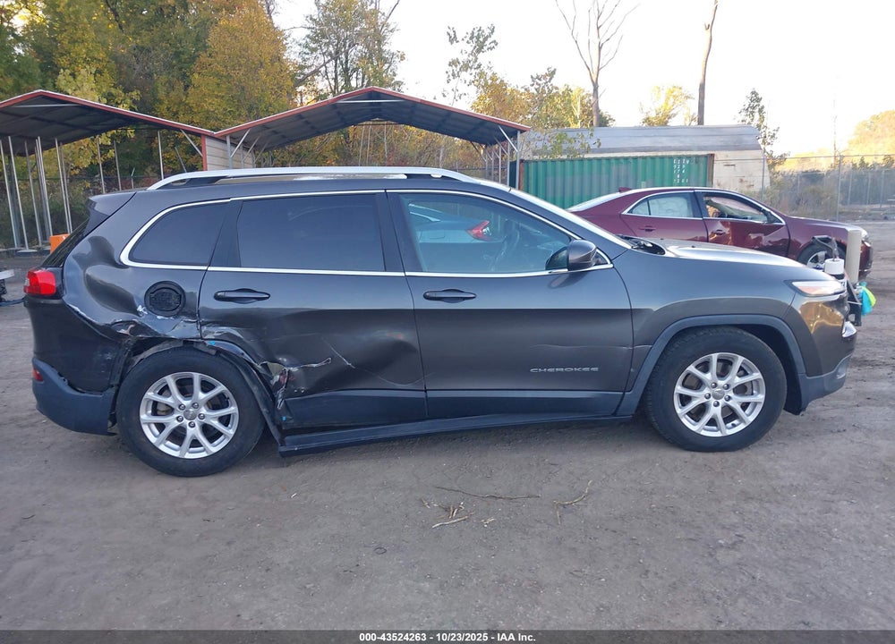 2016 JEEP CHEROKEE LATITUDE VIN: 1C4PJLCB5GW304488