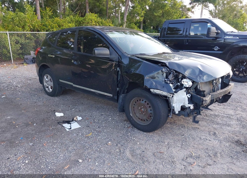 2013 NISSAN ROGUE S VIN: JN8AS5MT2DW032522