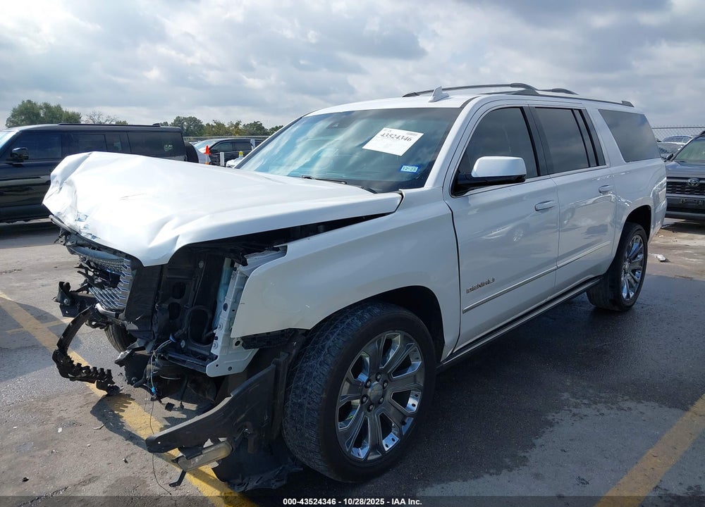 2016 GMC YUKON XL DENALI VIN: 1GKS2HKJ6GR186256