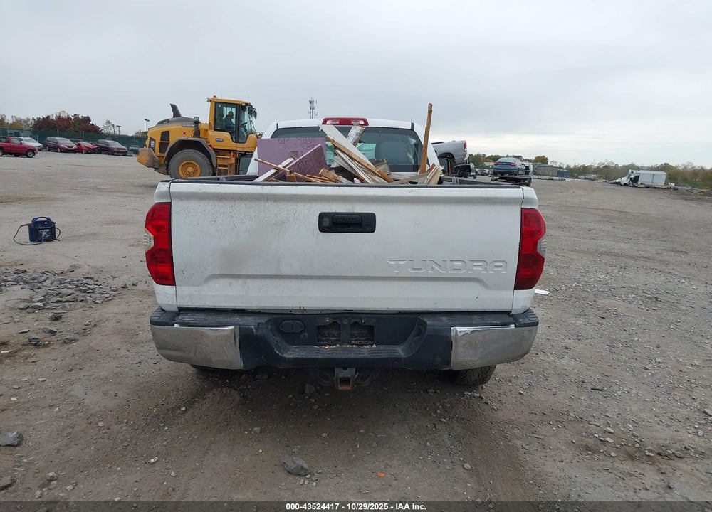 2017 TOYOTA TUNDRA SR 5.7L V8 VIN: 5TFCY5F14HX021049