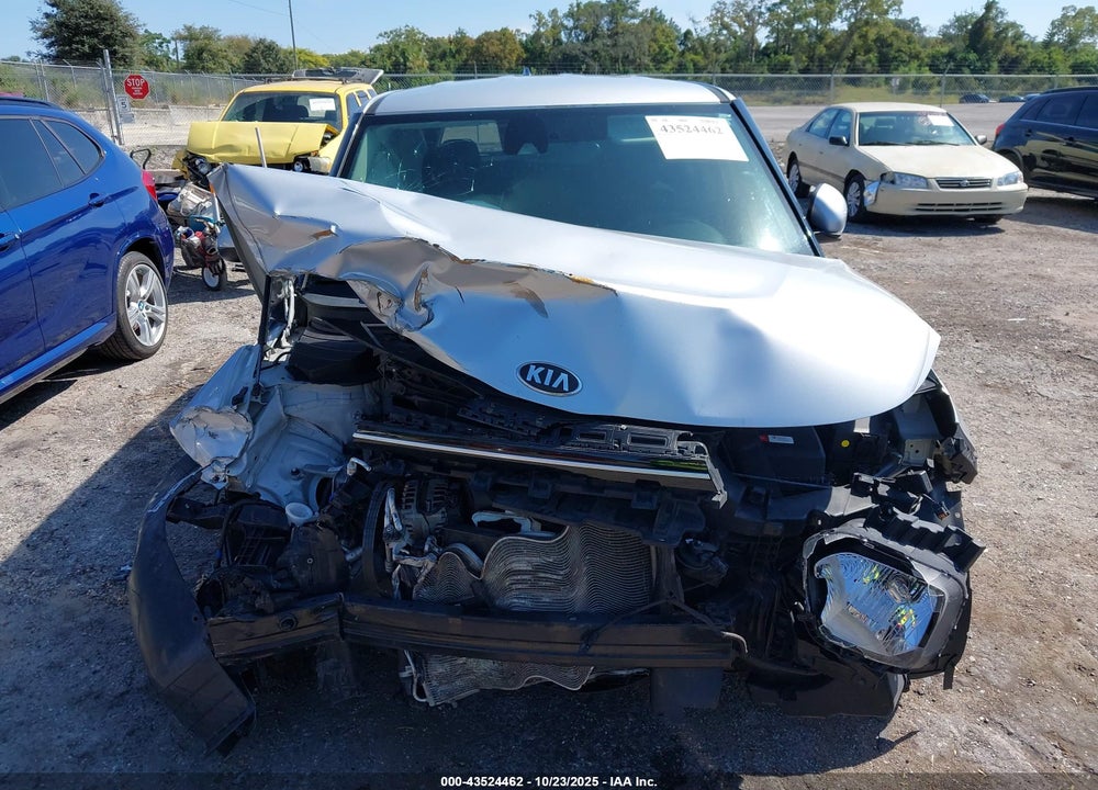 2020 KIA SOUL !/+/S VIN: KNDJ23AU1L7001820