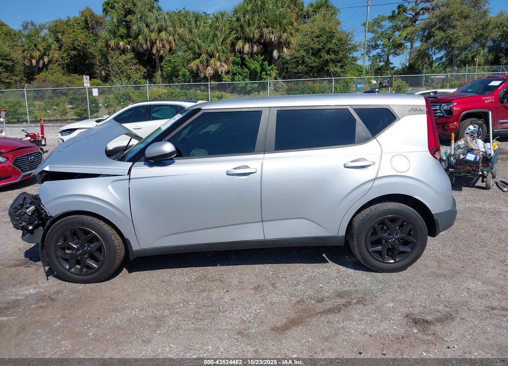 2020 KIA SOUL !/+/S VIN: KNDJ23AU1L7001820