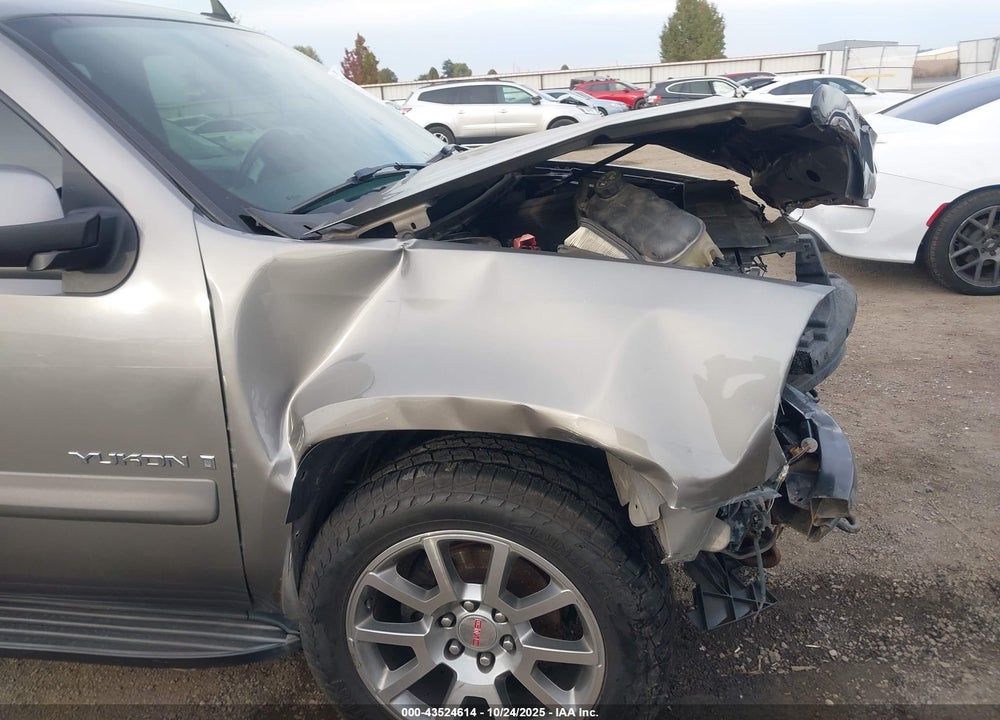 2008 GMC YUKON VIN: 1GKFK13078J121074