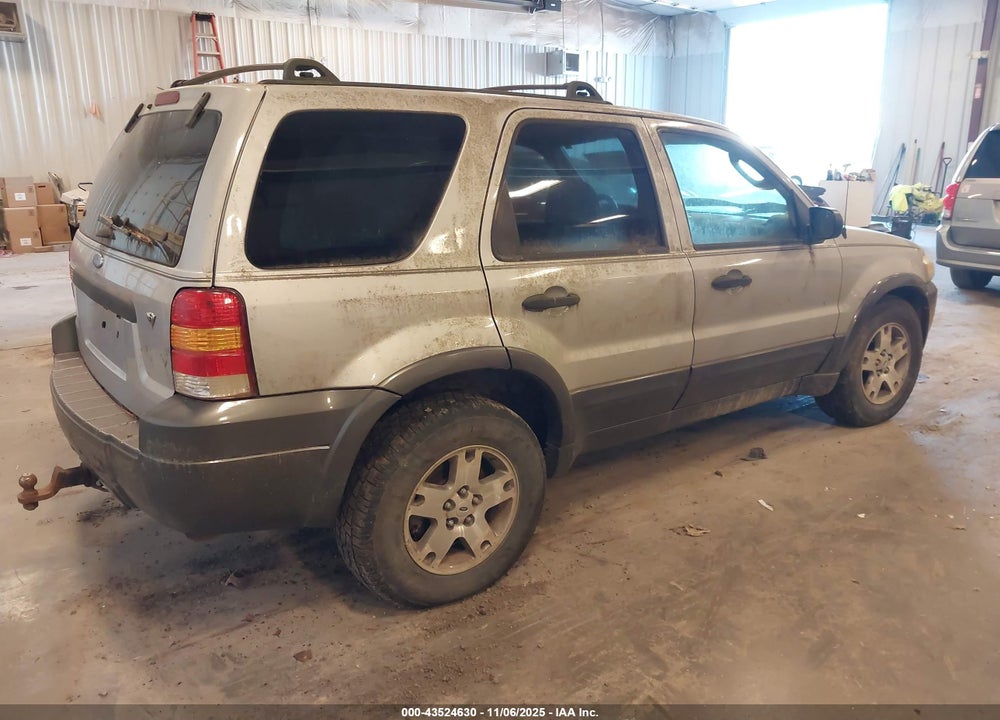 2005 FORD ESCAPE XLT VIN: 1FMYU93195KB77203