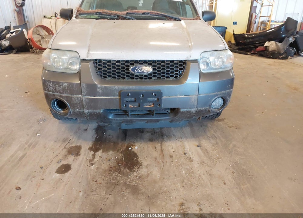 2005 FORD ESCAPE XLT VIN: 1FMYU93195KB77203
