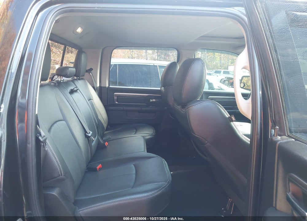 2018 RAM 1500 VIN: 1C6RR7MT5JS242998